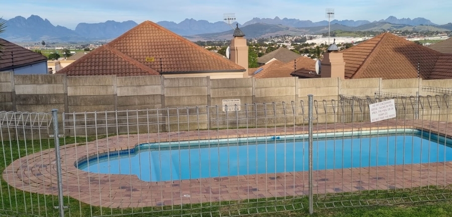 To Let 2 Bedroom Property for Rent in Vredekloof Heights Western Cape